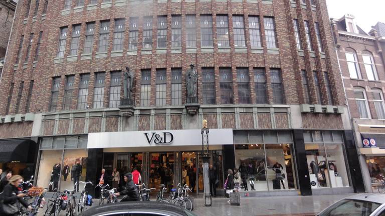 De oude V&D in Den Bosch, hier zit nu nog de KOOPman (Foto: Wikimedia).