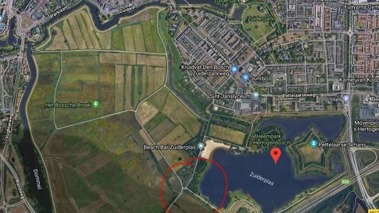 De plek waar de jongen werd mishandeld en beroofd (beeld: politie).