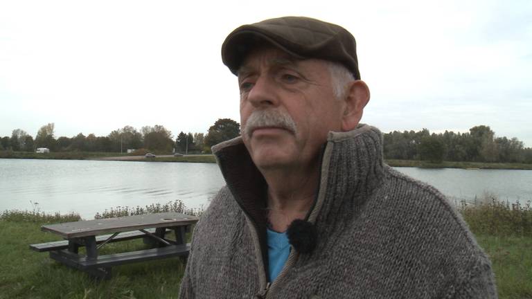 Ed Steiger aan de Maas (foto: Jan Peels)