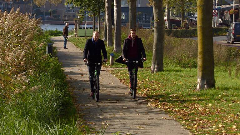 Vanaf vrijdag kun je in Tilburg een elektrische step huren (foto: Dennis Stafleu).