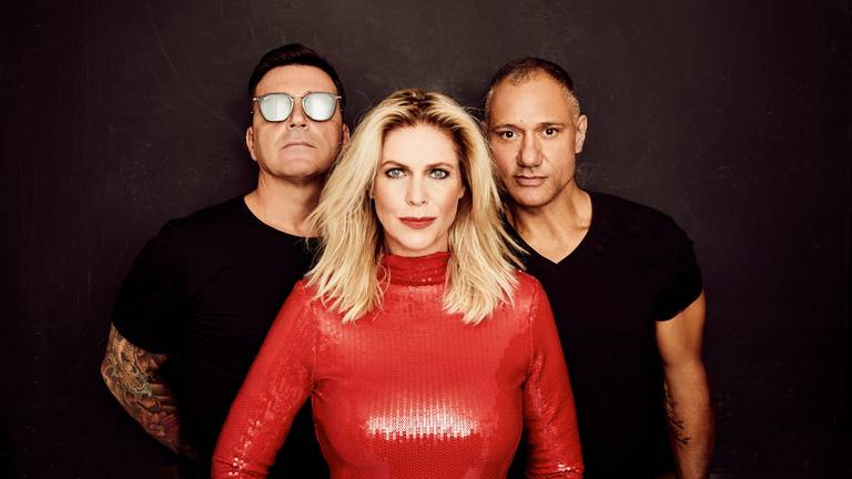 Nance gaat weer optreden met Twenty 4 Seven. (Foto: Artiesten- en evenementenbureau Jan Vis)