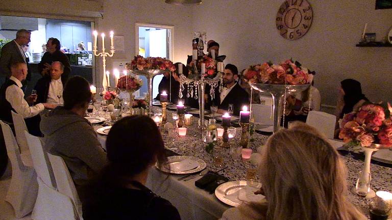 Voor daklozen in Den Bosch was er een diner in stijl. (Foto: Omroep Brabant)