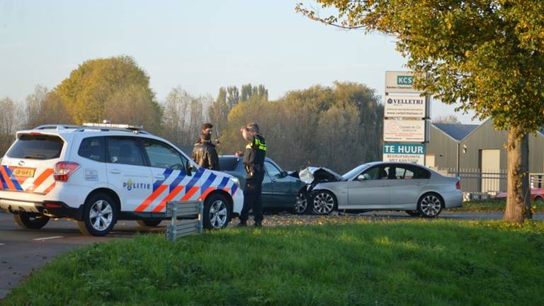 De Bulgaar raakte op de verkeerde weghelft en botste op de auto met baby. (Foto: Alexander Vingerhoeds)