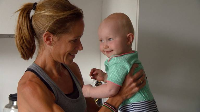 Kim Dillen met haar dochter Laurenne