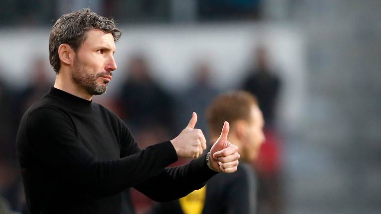 PSV-trainer Mark van Bommel (foto: HollandseHoogte).