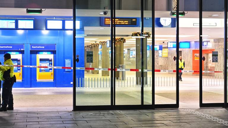 Een deel van het station is ontruimd. (Foto: SQ Vision)