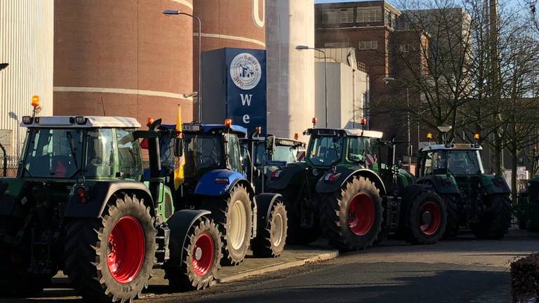 Veel tractoren bij Bavaria in Lieshout. (foto: Tessel Linders)