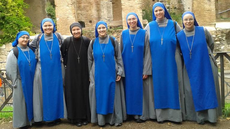 Zuster Maria Foederis Arca staat helemaal rechts. (Foto: privé)