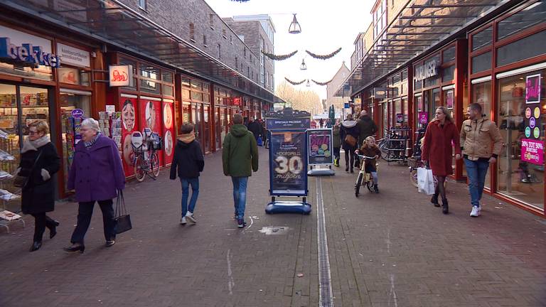 De winkelstraat in Goirle (foto: Omroep Brabant)
