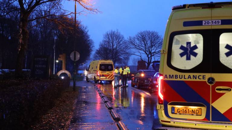 Het dodelijke ongeval vond plaats op de Kloosterstraat. (Foto: FPMB/ Erik Haverhals)