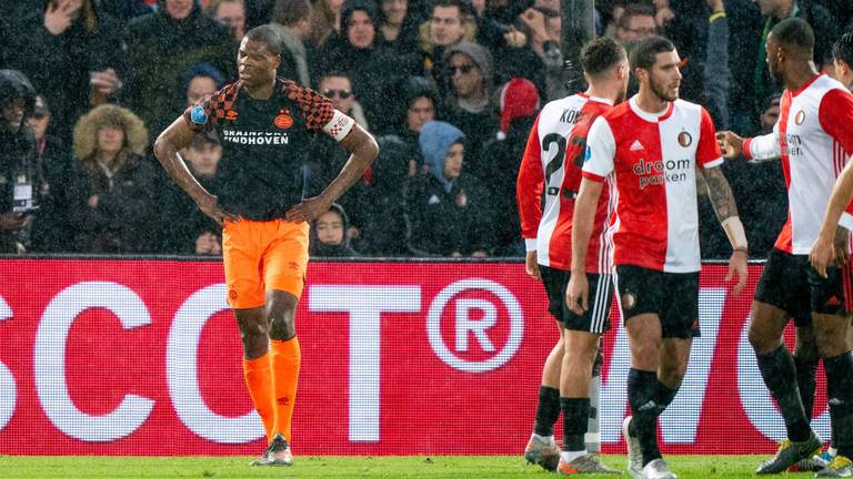 Teleurstelling bij Denzel Dumfries na een Feyenoord-treffer (foto: Hollandse Hoogte).