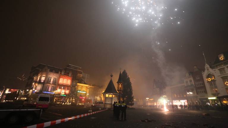 Een deel van de Markt is afgezet (Foto: Bart Meesters).