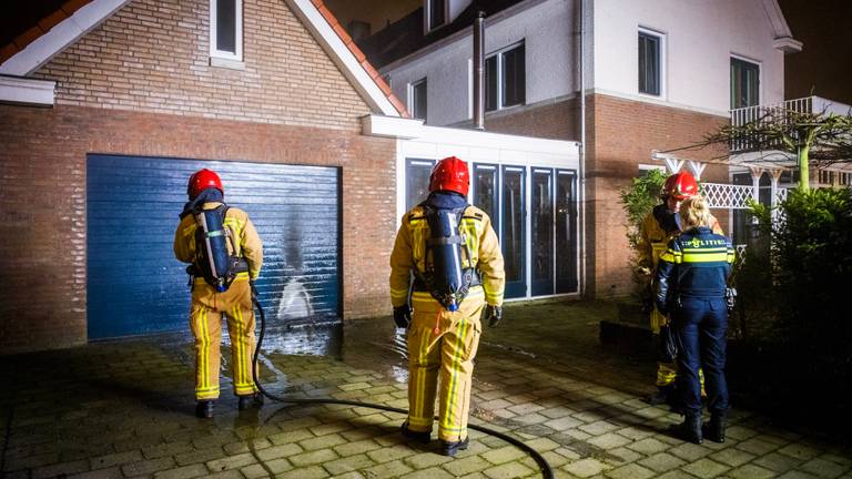 De brandweer wist het vuur snel te blussen (foto: Sem van Rijssel/SQ Vision).