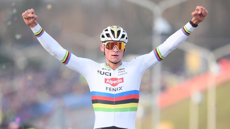 Mathieu van der Poel pakt derde wereldtitel (Foto: Hollandse Hoogte, Belga  Photo David Stockman)