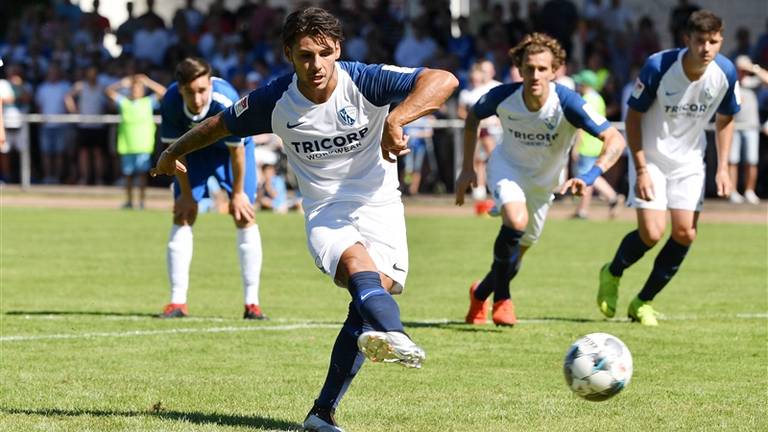 Görkem Saglam in het shirt van VfL Bochum (foto: Hollandse Hoogte).