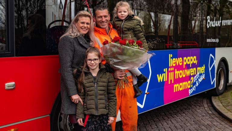 Michel werd door zijn Rosemarie ten huwelijk gevraagd (foto: Arriva).