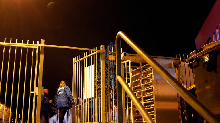 Je kwam het stadion van FC Den Bosch vrijdag niet zomaar binnen. Foto: Hollandse Hoogte.