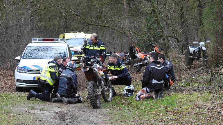 Dodelijk ongeval in de bossen bij Valkenswaard (foto: Jozef Bijnen).