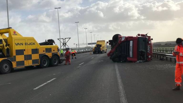 Opruimwerkzaamheden in volle gang. (Foto: OVD Kimberley/Twitter)