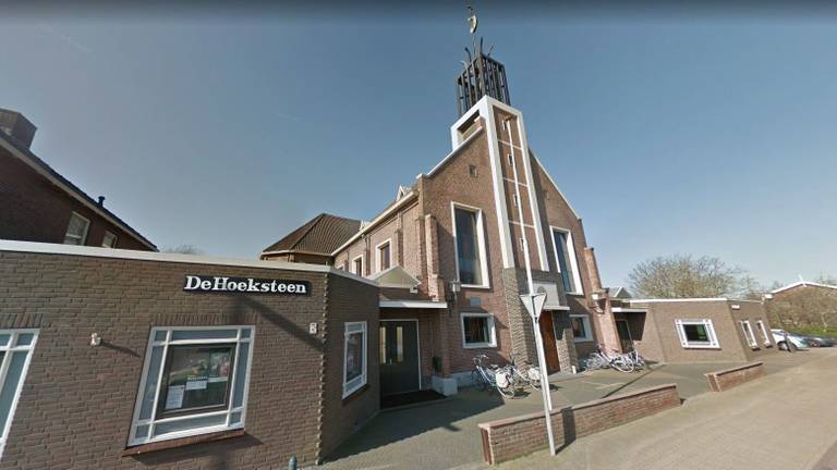Het gebouw van de Gereformeerde Kerk Nieuwendijk. (Bron: Google Streetview)