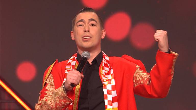 De Toreador-zanger Wilbert kan geluk niet op na scoren megahit