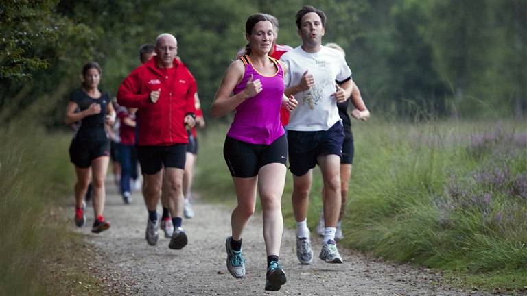 Hardlopen in coronatijd (Foto: Hollandse Hoogte)