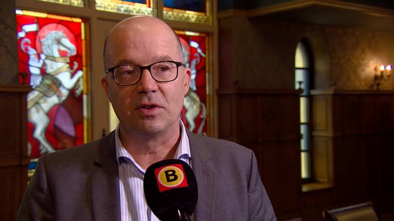 Directeur Fons Jurgens over de sluiting van de Efteling (Foto: Omroep Brabant).