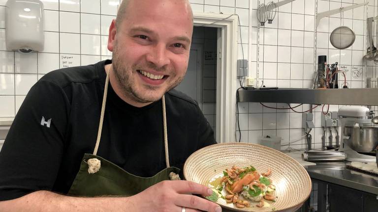 Chef René Vermeulen kookt dit jaar voor de mensen thuis (foto: Erik Peeters)