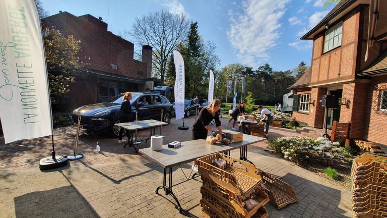 File voor Auberge du Bonheur in Tilburg