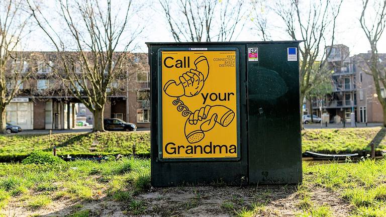 Een corona-poster in Breda.