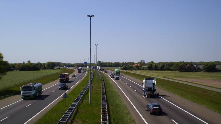 De A58 bij Gilze (Foto: Wikimedia).