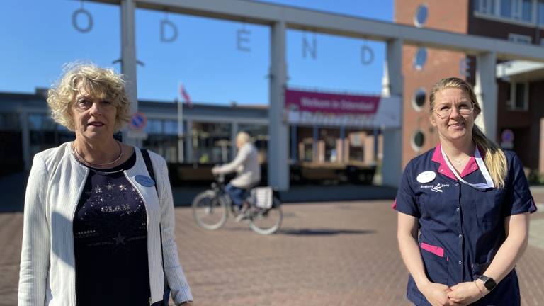 Bestuursvoorzitter Wilma de Jong en Meike Leenderts van BrabantZorg (foto: Jan Peels).