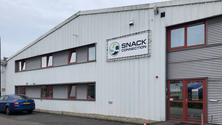 Het bedrijf Snack Connection waar vijftien mensen zijn besmet.