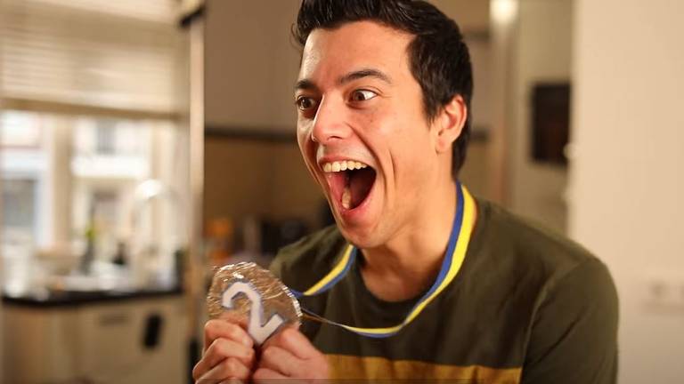 Beeld: Andries Tunru/YouTube