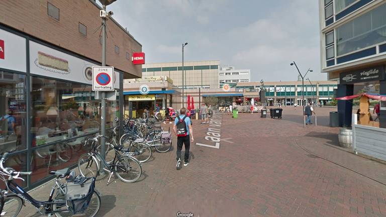Winkelcentrum Roselaar in Roosendaal (foto: Google Streetview).