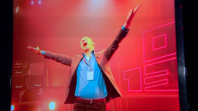 In 013 kun je na het stemmen het podium op en je even een ster voelen. (foto: 013)