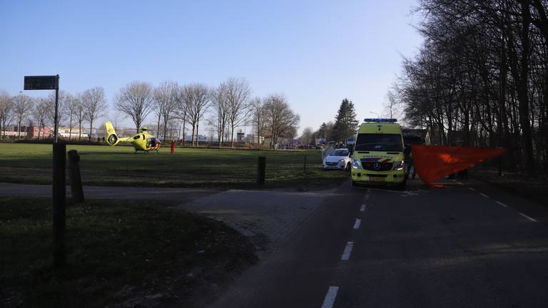 Hulpdiensten ter plekke (foto: Saskia Kusters / SK-Media).