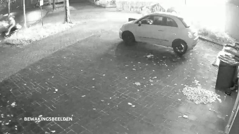 Op bewakingsbeelden is een scooterrijder te zien (beeld: Bureau Brabant)