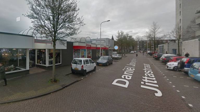 De man ging er met de auto vandoor (foto: Google Streetview).