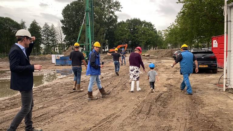 Het  bouwterrein van het Huygens College (foto: Katinka van de Brug).