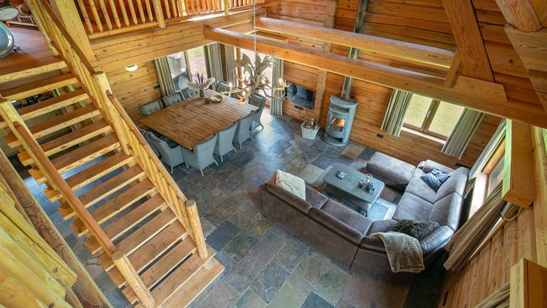 De huiskamer (foto: Van den Berk & Kerkhof Makelaars).