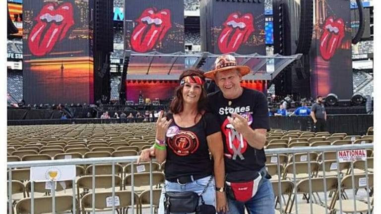 Peter en Jolanda Donks bij een concert van de Stones (privéfoto)