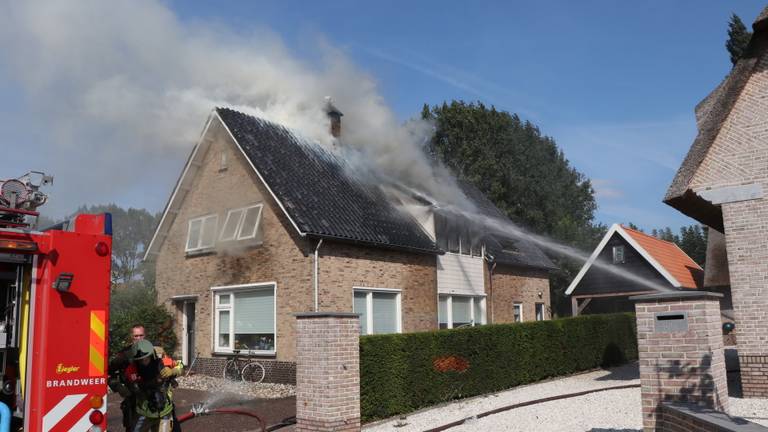 Uitslaande brand in huis in Rijswijk