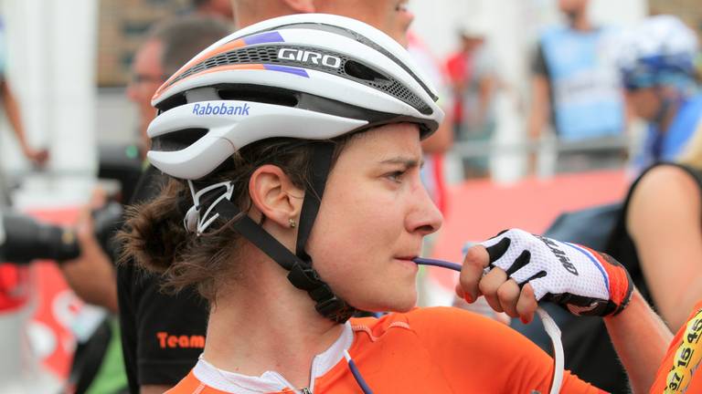 Wielrenster Marianne Vos uit Babyloniënbroek (foto: OragnePictures). 