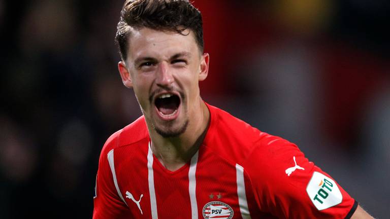 Olivier Boscagli scoorde de 3-1 van PSV tegen PEC Zwolle (foto: ANP 2021/Jeroen Putmans)