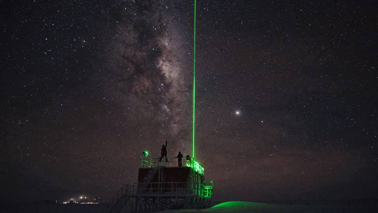 Antarctic Science Laser is verkozen tot de beste foto (beeld: Stijn Thoolen/National Geographic).