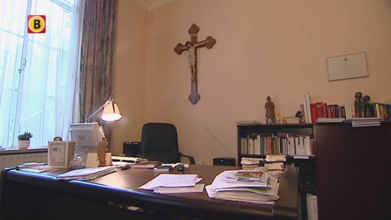 Het kerkbestuur wil verder met de pastoor