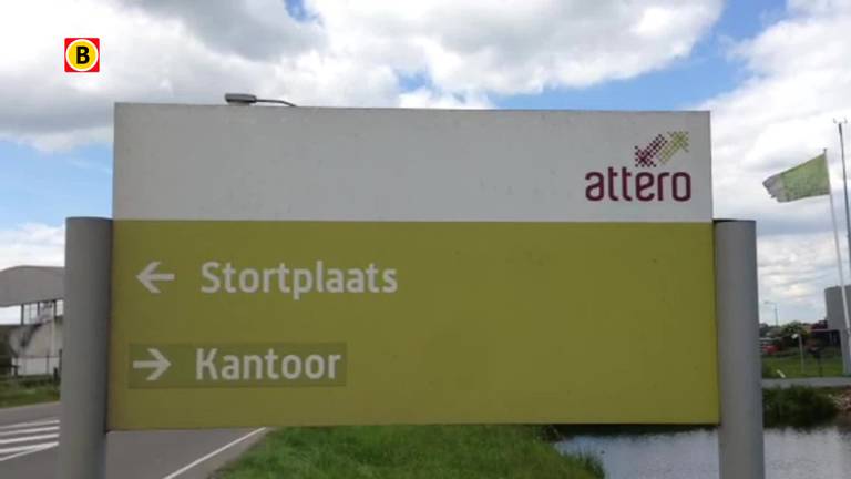 Brand bij Attero in Tilburg (Beeld: Martijn de Bie)