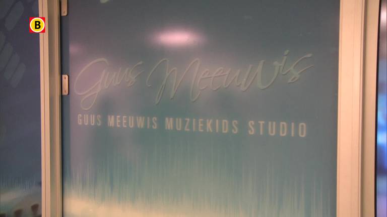 Guus Meeuwis opent muziekstudio voor zieke kinderen in St. Elisabethziekenhuis in Tilburg