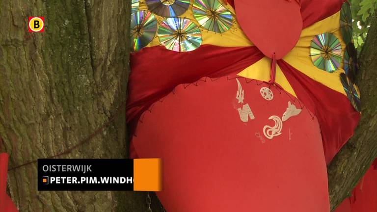 In Oisterwijk begint zondag de grote expositie 'Kunst en Bomen 2014'